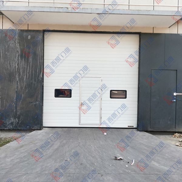 工業(yè)提升門(mén)使用時(shí)應(yīng)注意什么？